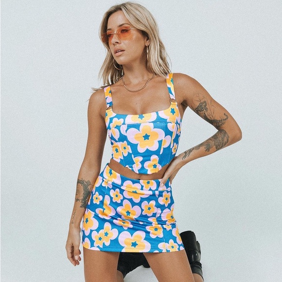 Princess Polly Other - Princess Polly blue and pink floral two piece set